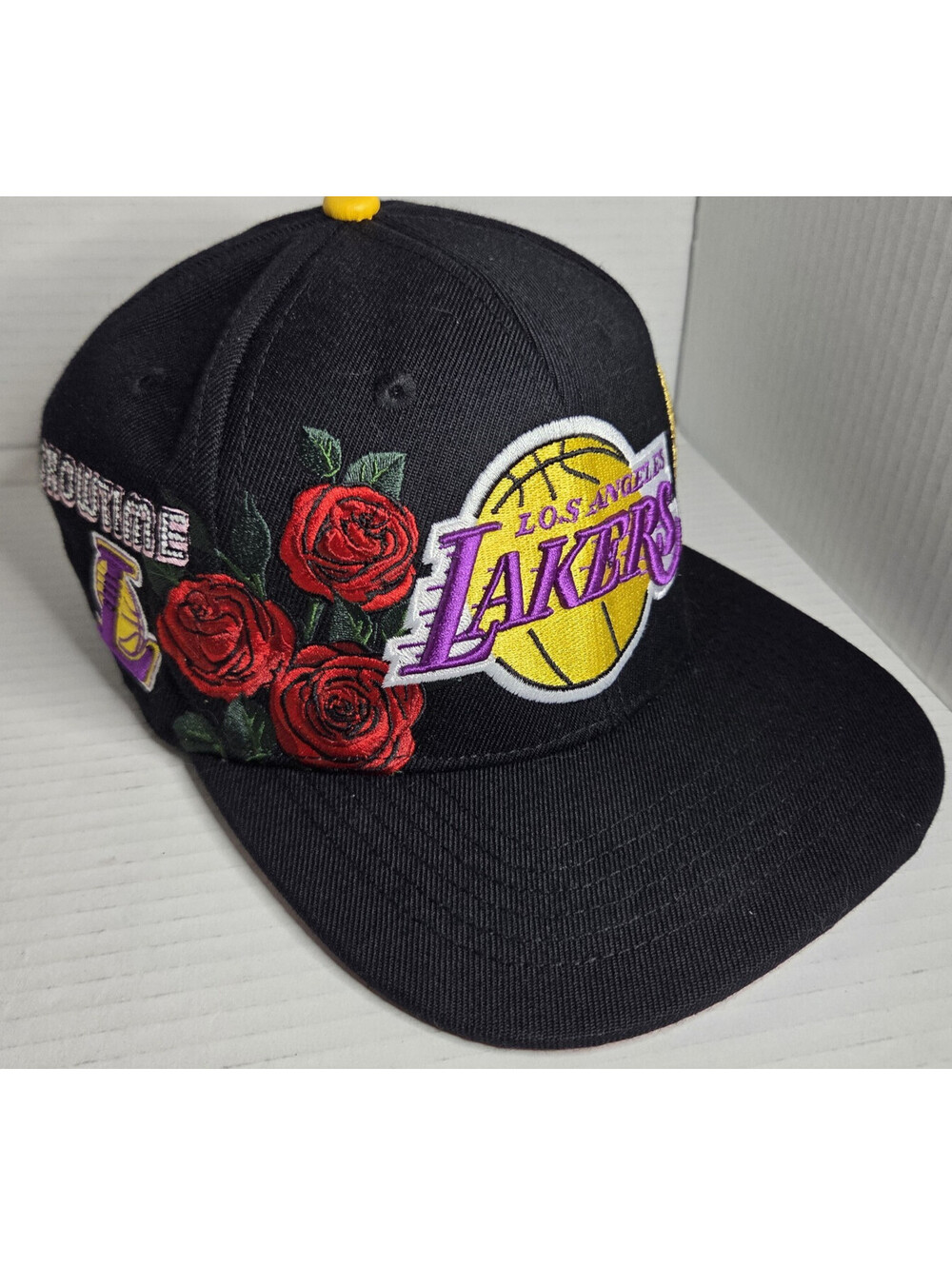 Los Angeles LA Lakers Showtime 17x NBA Champions Hat Cap Pro Standard Roses